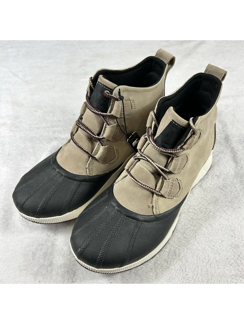 Sorel Out N About III Classic Waterproof Duck Boots Women’s Size 10 Tan Black